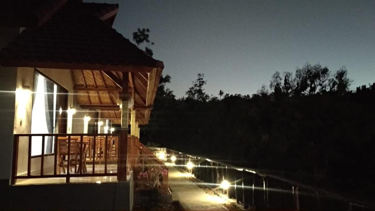 Vina Bungalow Toyapakeh Exterior foto